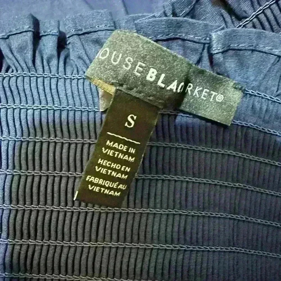 White House Black Market Smocked Off The Shoulder Poplin Blouse Size Small - Picture 3 of 9